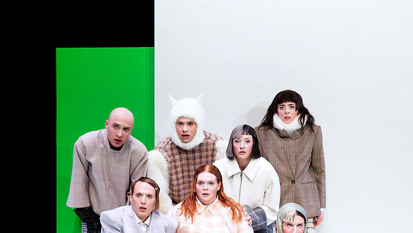 "Die Nashörner" im Volkstheater. "Die Nashörner" im Volkstheater.