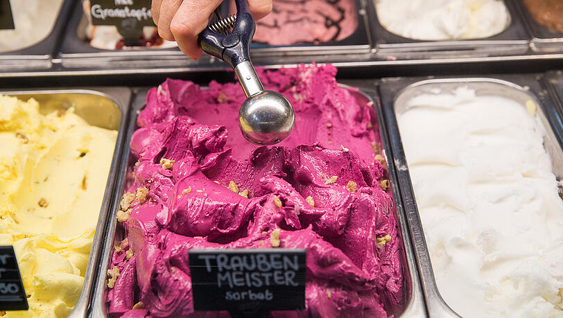 Mit seinem Sorbet aus Weintrauben und karamellisierten Walnüssen belgte Guido de Rocco den zweiten Platz. Mit seinem Sorbet aus Weintrauben und karamellisierten Walnüssen belgte Guido de Rocco den zweiten Platz.