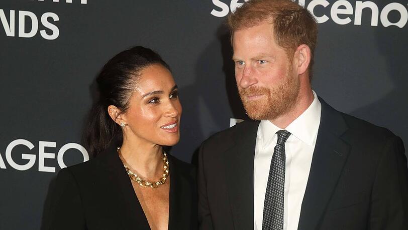 Prinz Harry und Herzogin Meghan ziehen Ende des Monats wohl zurück nach Großbritannien. Prinz Harry und Herzogin Meghan ziehen Ende des Monats wohl zurück nach Großbritannien.
