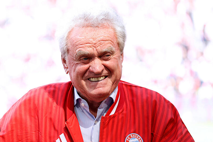 Drei Triumphe in der Königsklasse mit Bayern: Sepp Maier. Drei Triumphe in der Königsklasse mit Bayern: Sepp Maier.