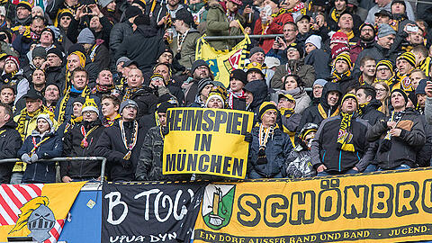 Heimspiel in München: Rund 15.000 Dresdner Fans waren am Samstag nach München gereist.