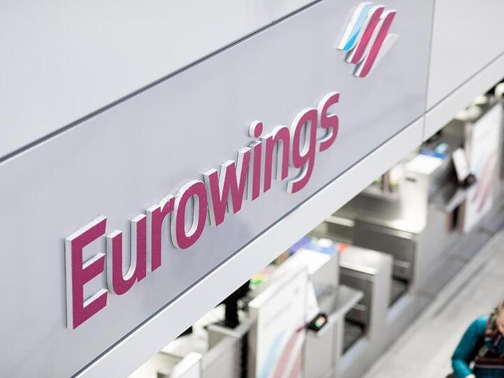 Über den Jahreswechsel waren wegen eines dreitägigen Streiks der Flugbegleiter bei der Lufthansa-Tochter Germanwings etwa 200 Flüge ausgefallen.