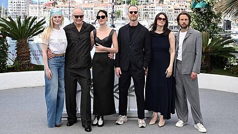 Regisseur Joachim Trier (2.v.r.) mit seinen Stars.