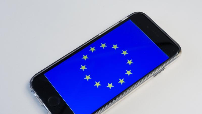 Bereits im Sommer 2017 waren die sogenannten Roaming-Gebühren für Anrufe aus dem EU-Ausland abgeschafft worden. Bereits im Sommer 2017 waren die sogenannten Roaming-Gebühren für Anrufe aus dem EU-Ausland abgeschafft worden.