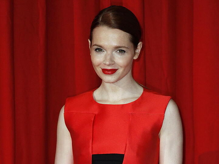 Bestens gekleidet dank Profi-Hilfe. Karoline Herfurth bei den European Film Awards 2013