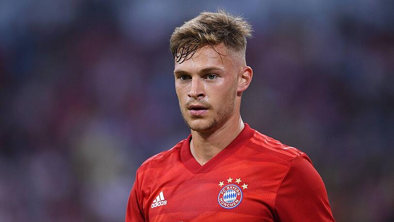Joshua Kimmich rechtfertigte sich nach seinem Tritt gegen Jadon Sancho.