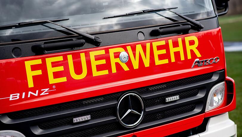 Feuer in einem Holzschuppen einer Kindertagesstätte in Neuperlach. Die Kripo vermutet Brandstiftung.  (Symbolbild)