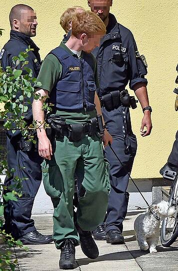 Bilder vom Großeinsatz der Polizei in Berg am Laim.