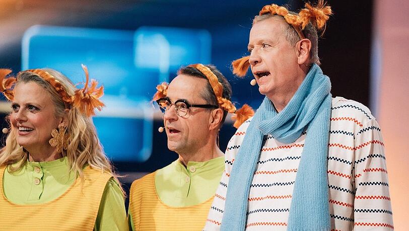 Barbara Sch&ouml;neberger, Jan Josef Liefers, G&uuml;nther Jauch (r.) in "2025 - Das Quiz".