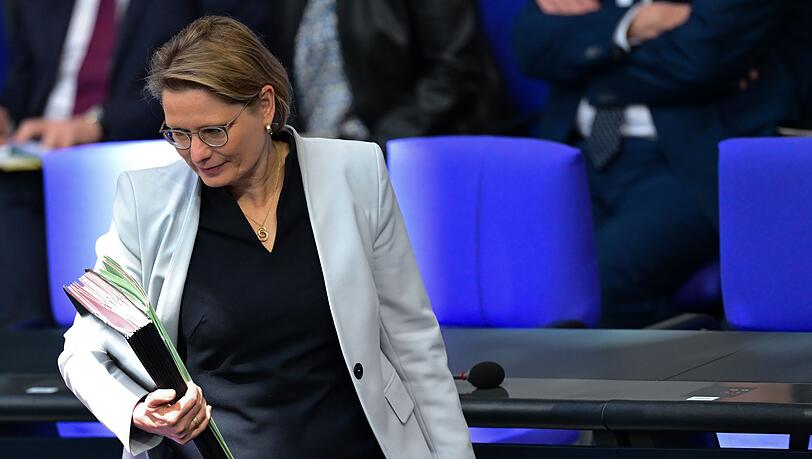 Justizministerin Stefanie Hubig will mit Blick auf digitale Gewalt das Strafrecht nachsch&auml;rfen. (Archivbild)