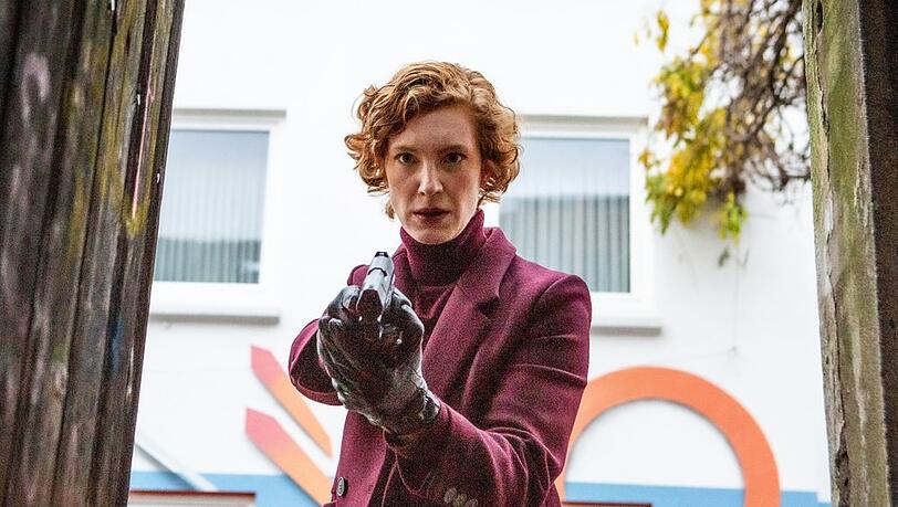"Tatort: Stille Nacht": Linda Selb (Luise Wolfram) während einer Verfolgungsjagd durch Bremen. "Tatort: Stille Nacht": Linda Selb (Luise Wolfram) während einer Verfolgungsjagd durch Bremen.