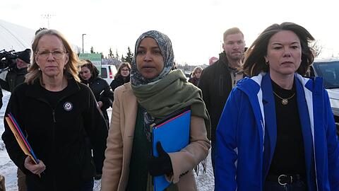 Die demokratische Abgeordnete Ilhan Omar fordert wegen des rabiaten Einsatzes der Sicherheitskr&auml;fte des Bundes den R&uuml;cktritt von Heimatschutzministerin Kristi Noem. (Archivbild)