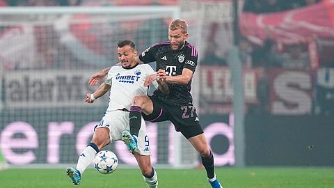 Bayern und Konrad Laimer (r) lieferten sich ein umkämpftes Spiel mit dem FC Kopenhagen.