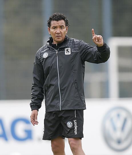 Ricardo Moniz packt an: Bilder von der ersten Trainingseinheit unter dem neuen Trainer.