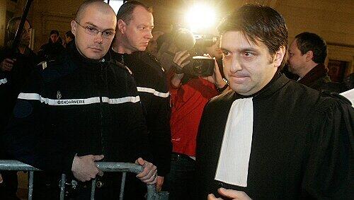 Anwalt des Deutschen, der sich im Pariser Terrorprozess verantworten muss. Anwalt des Deutschen, der sich im Pariser Terrorprozess verantworten muss.