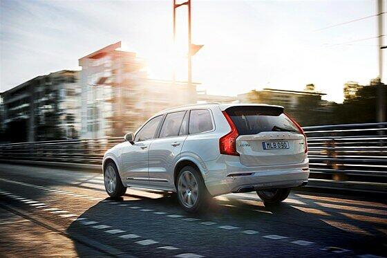 Bietet eine Menge Sicherheit - und ein sehr attraktives Design: Der neue Volvo XC90 ist ein Hingucker.