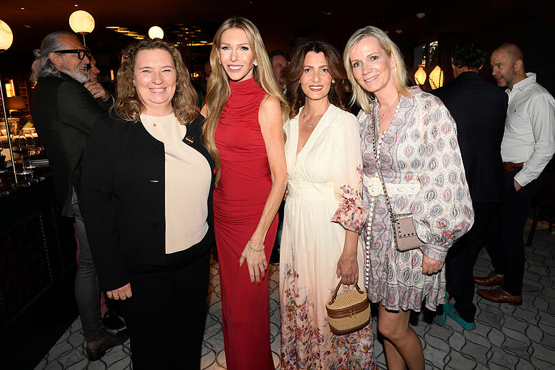 Kerstin Schreyer, Sabine Piller, Maria Juksel Serifova und Nicole Umland