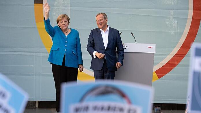 Angela Merkel und Armin Laschet beim gemeinsamen Wahlkampfauftritt in Aachen.