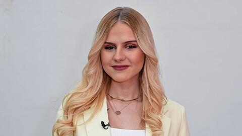 Estefania Wollny best&auml;tigt auf Instagram, dass sie wieder in einer Beziehung ist.