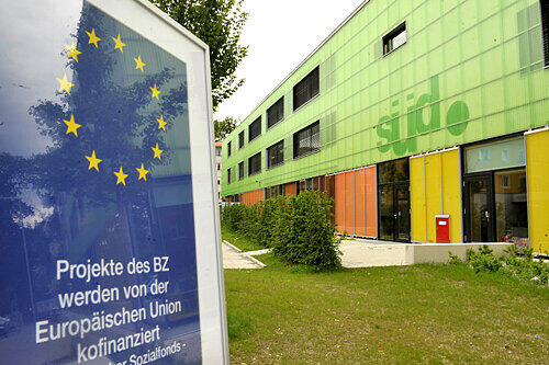 Mit 7,1 Millionen Euro förderte die EU den &bdquo;südpunkt&ldquo; in der Pillenreuter Straße. Der Bau des Hauses kostete 17 Millionen.
