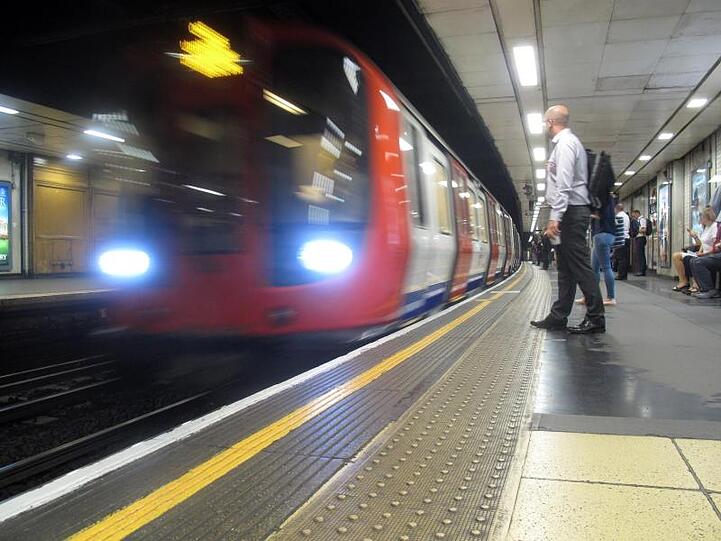 Siemens soll die Londoner U-Bahn erneuern.