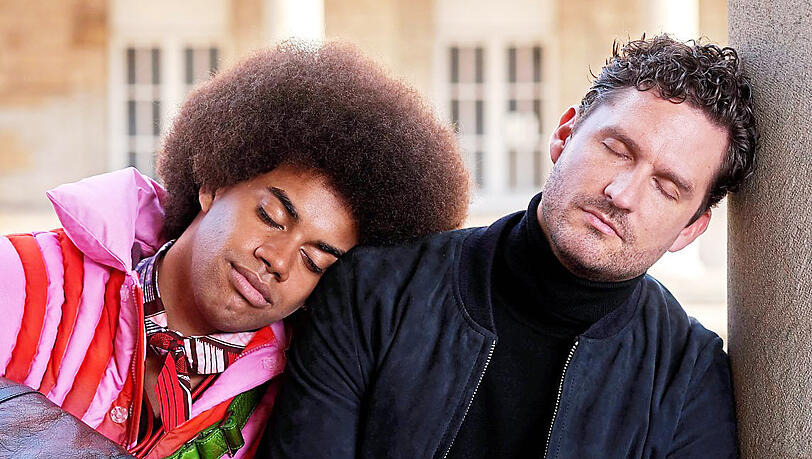 Nach einer langen Nacht: Badou (Gwendal Marimoutou) und Mike (Ben Aldridge). Fotos: Studiocanal Nach einer langen Nacht: Badou (Gwendal Marimoutou) und Mike (Ben Aldridge). Fotos: Studiocanal