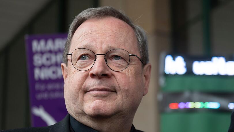 Der Limburger Bischof Georg B&auml;tzing gibt seinen Posten als Vorsitzender der Deutschen Bischofskonferenz nach sechs Jahren auf. (Archivbild)