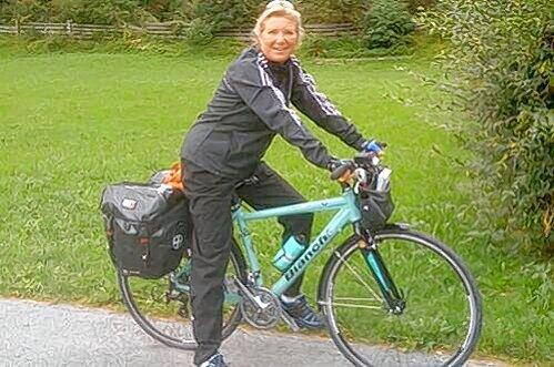 Jutta Speidel: Mit dem Radl von München nach Meran.