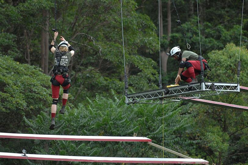 Acht Sterne! Mola und Larissa schlagen sich tapfer bei der Höhenangst-Prüfung. Die Bilder...