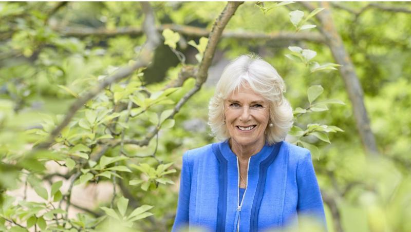 Camilla, Herzogin von Cornwall, im Garten von Clarence Hauses, aufgenommen anlässlich ihres 73. Geburstages. Camilla, Herzogin von Cornwall, im Garten von Clarence Hauses, aufgenommen anlässlich ihres 73. Geburstages.