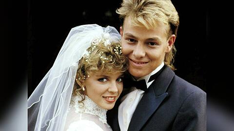 Eine blutjunge Kylie Minogue wurde durch "Nachbarn" berühmt.