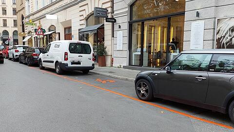 Parkplätze sind für Handwerker ein großes Thema, Lieferzonen, wie hier in der Altstadt, sollen das Gewerbe unterstützen.