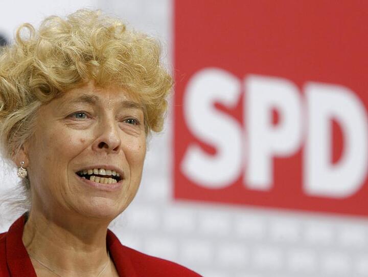 Ärger von allen Seiten: Die SPD-Kandidatin Gesine Schwan.