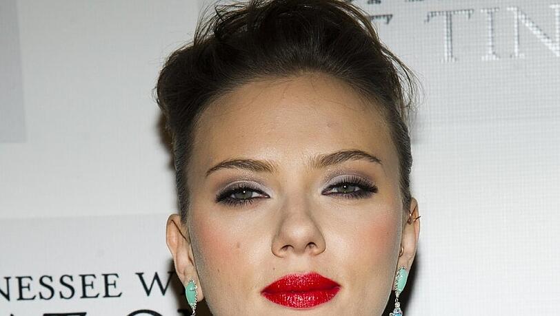 Scarlett Johansson alias Black Widow kämpft bald alleine gegen Leinwandschurken Scarlett Johansson alias Black Widow kämpft bald alleine gegen Leinwandschurken