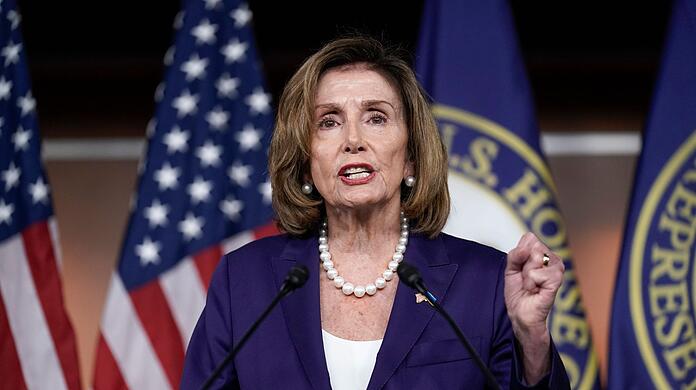 Nancy Pelosi ist in Taiwan eingetroffen.