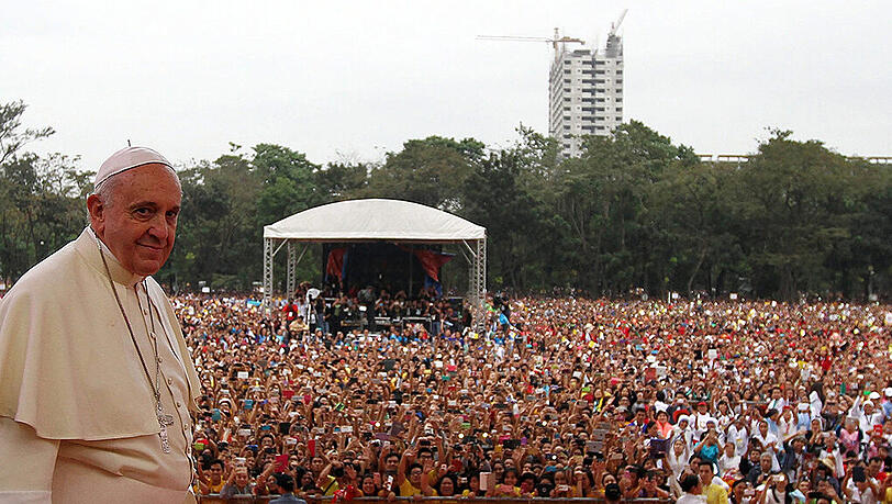Bejubelt von Hunderttausenden: Papst Franziskus in Manila. Bejubelt von Hunderttausenden: Papst Franziskus in Manila.