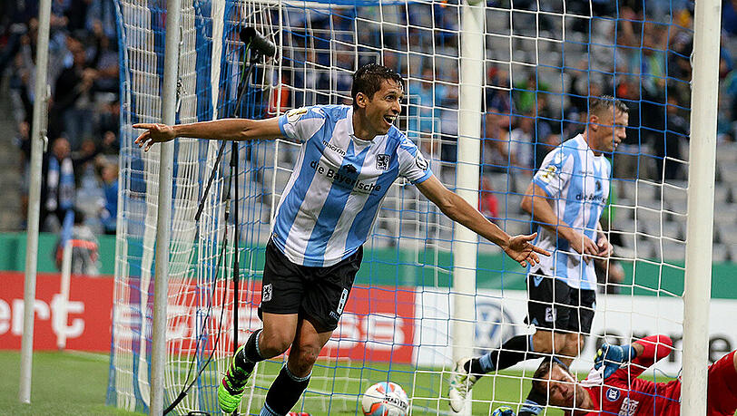 Siegtorschütze im DFB-Pokalspiel gegen den Karlsruher SC: 1860-Profi Karim Matmour. Siegtorschütze im DFB-Pokalspiel gegen den Karlsruher SC: 1860-Profi Karim Matmour.