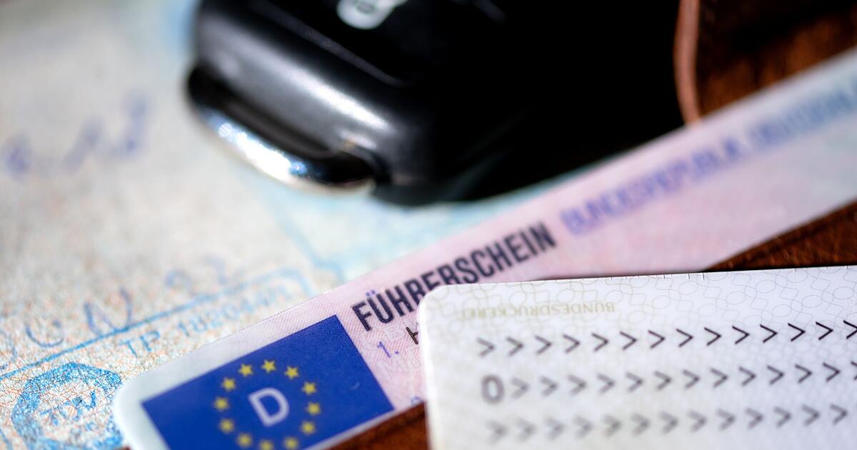 F-hrerschein-bleibt-teuer-Minister-r-t-vom-Warten-ab