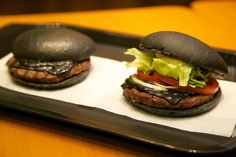 Burger King bringt in Japan schwarze Burger auf den Markt.