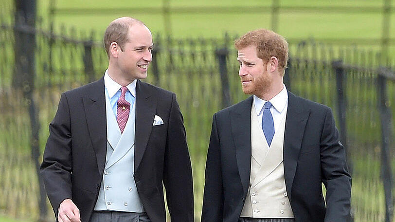 Prinz William (li.) sorgt sich um das Wohl seines Bruders Harry