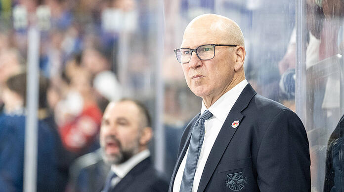 Könnte ohne Heimvorteil ins Viertelfinale starten: Der EHC Red Bull München um Coach Don Jackson.
