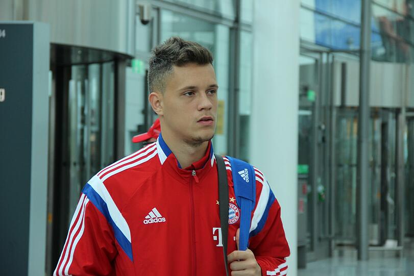 Bilder vom Flughafen München: Der FC Bayern vor dem Abflug in die USA.