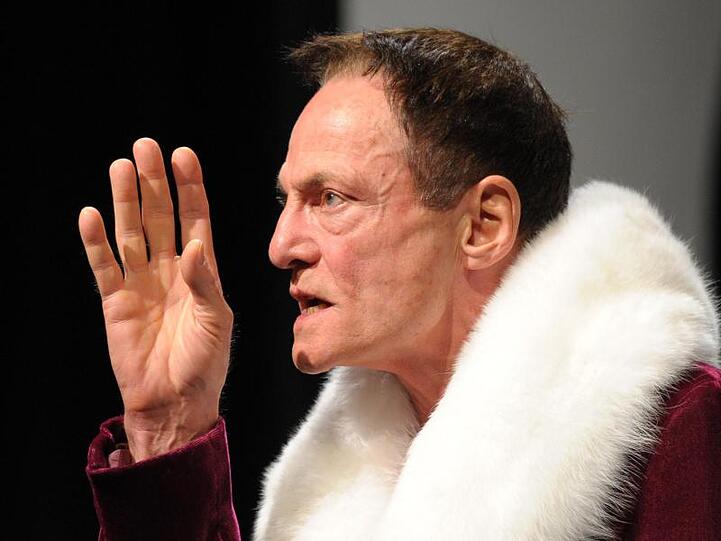 Dieter Laser als Orsino in dem Stück "Was ihr wollt".