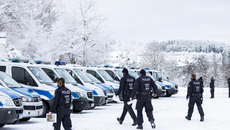In Winterberg (Nordrhein-Westfalen) waren vorsorglich zahlreiche Polizisten im Einsatz.