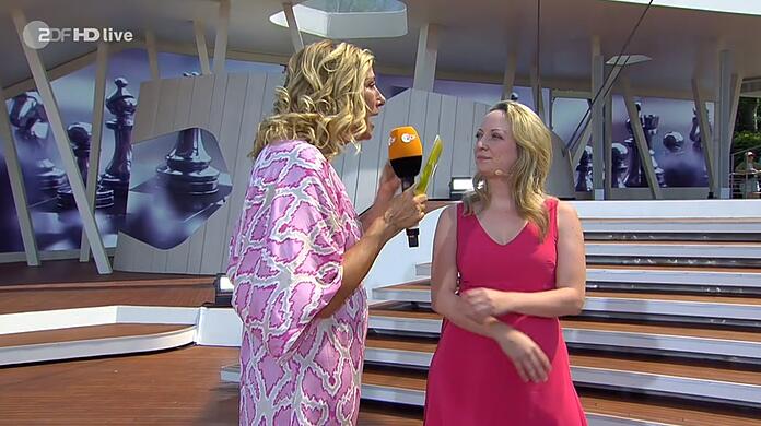 Am Sonntag war die deutsche Schach-Großmeisterin Elisabeth Pähtz im "ZDF-Fernsehgarten" zu Gast.