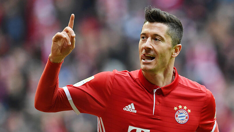 248 Bundesliga-Spieler wählten ihn zum Feldspieler der Saison: Robert Lewandowski.