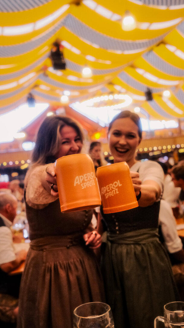 1000 dieser speziellen Aperol-Spritz-Kr&uuml;ge waren in der Fischer-Vroni im Umlauf, mittlerweile ist jeder einzelne davon verschwunden.