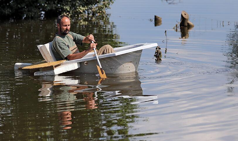 Bilder: Menschen in Nord- und Ostdeutschland kämpfen weiter gegen das Hochwasser