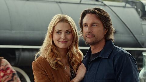 Jack Sheridan (Martin Henderson) und Mel Monroe (Alexandra Breckenridge) sind zur&uuml;ck.