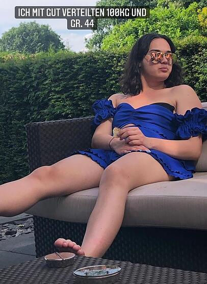 Model Alex Mariah Peter teilt mit ihren Followern einen sehr privaten Schnappschuss, als sie etwa 100 Kilo wog.